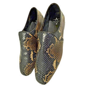 Aquatalia women’s Revy waterproof slipon leather loafers size 9 snake skin print